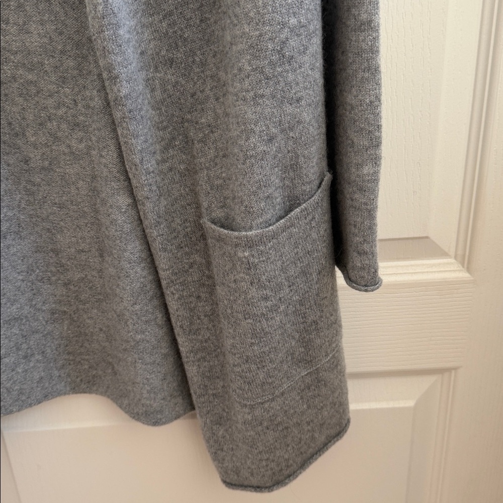 NEW Saks Fifth Avenue Gray Hooded 100% cashmere long Cardigan - Picture 10 of 11